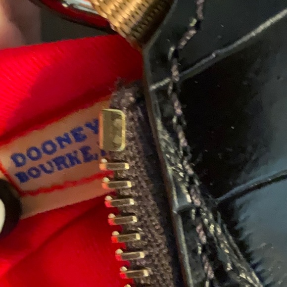 DOONEY & BOURKE Croc Embossed Leather Crossbody Bag - Picture 13 of 17